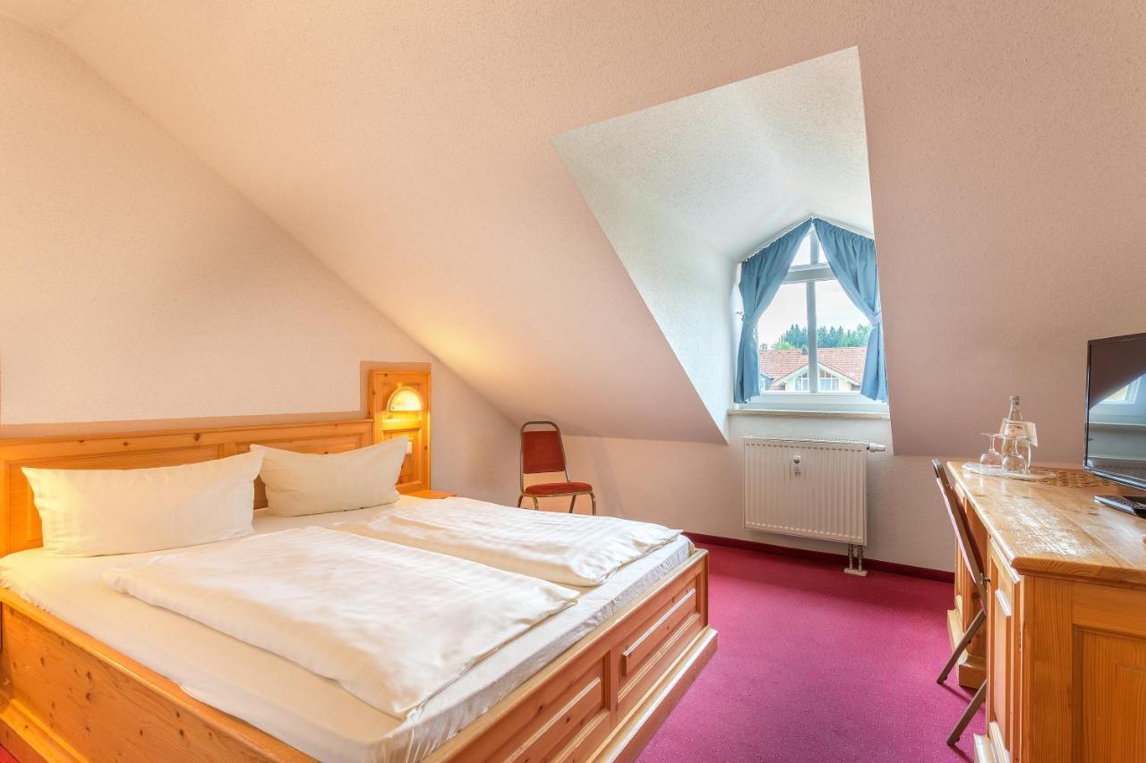 Hotel Ahornhof Lindberg ภายนอก รูปภาพ