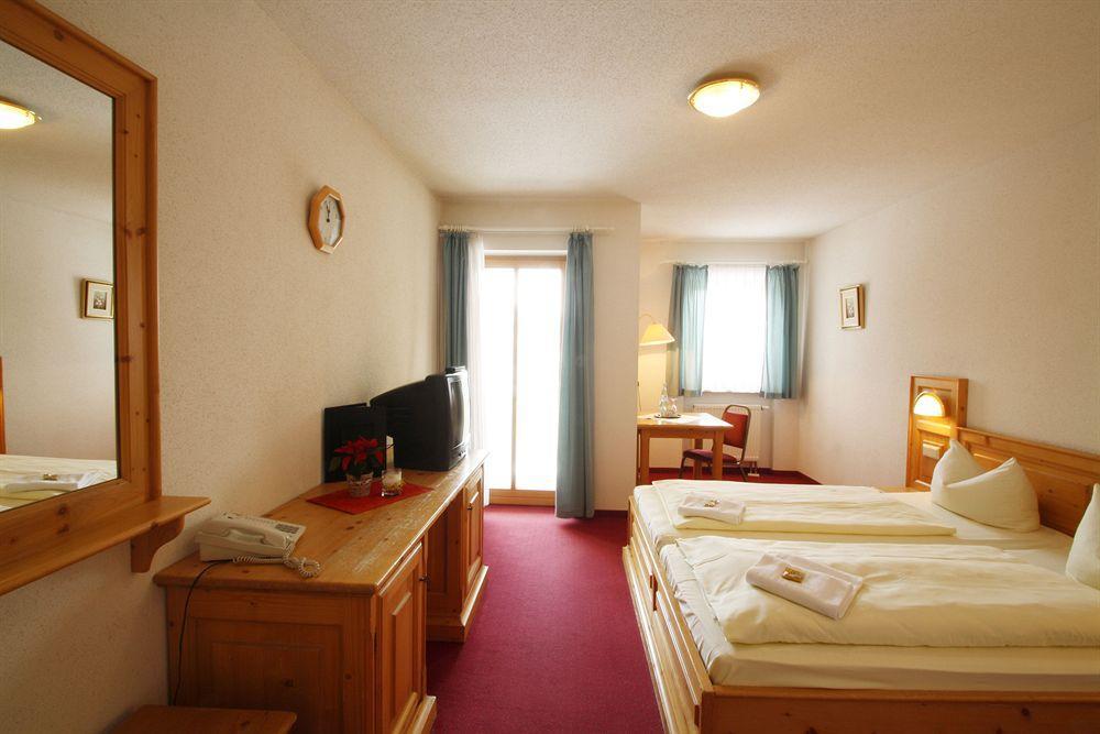 Hotel Ahornhof Lindberg ภายนอก รูปภาพ